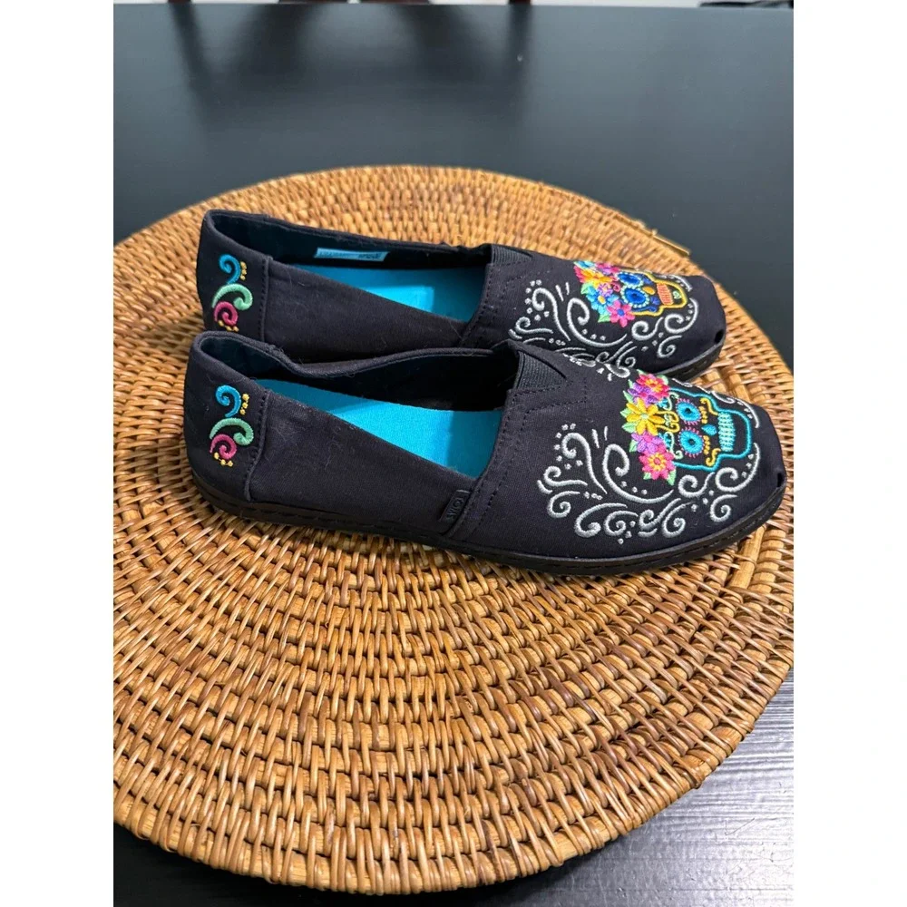Toms Womens Day of the Dead Sugar Skull Embroidered Canvas Alpargata Flats  7